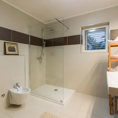 Luxury Holiday With Private Pool By The Beach In - Peljesac