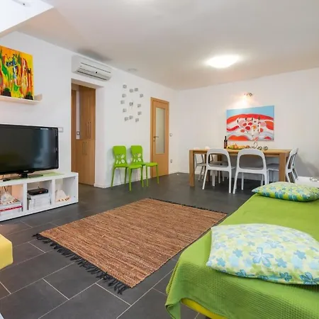 Вилла Luxury Holiday With Private Pool By The Beach In - Peljesac *
